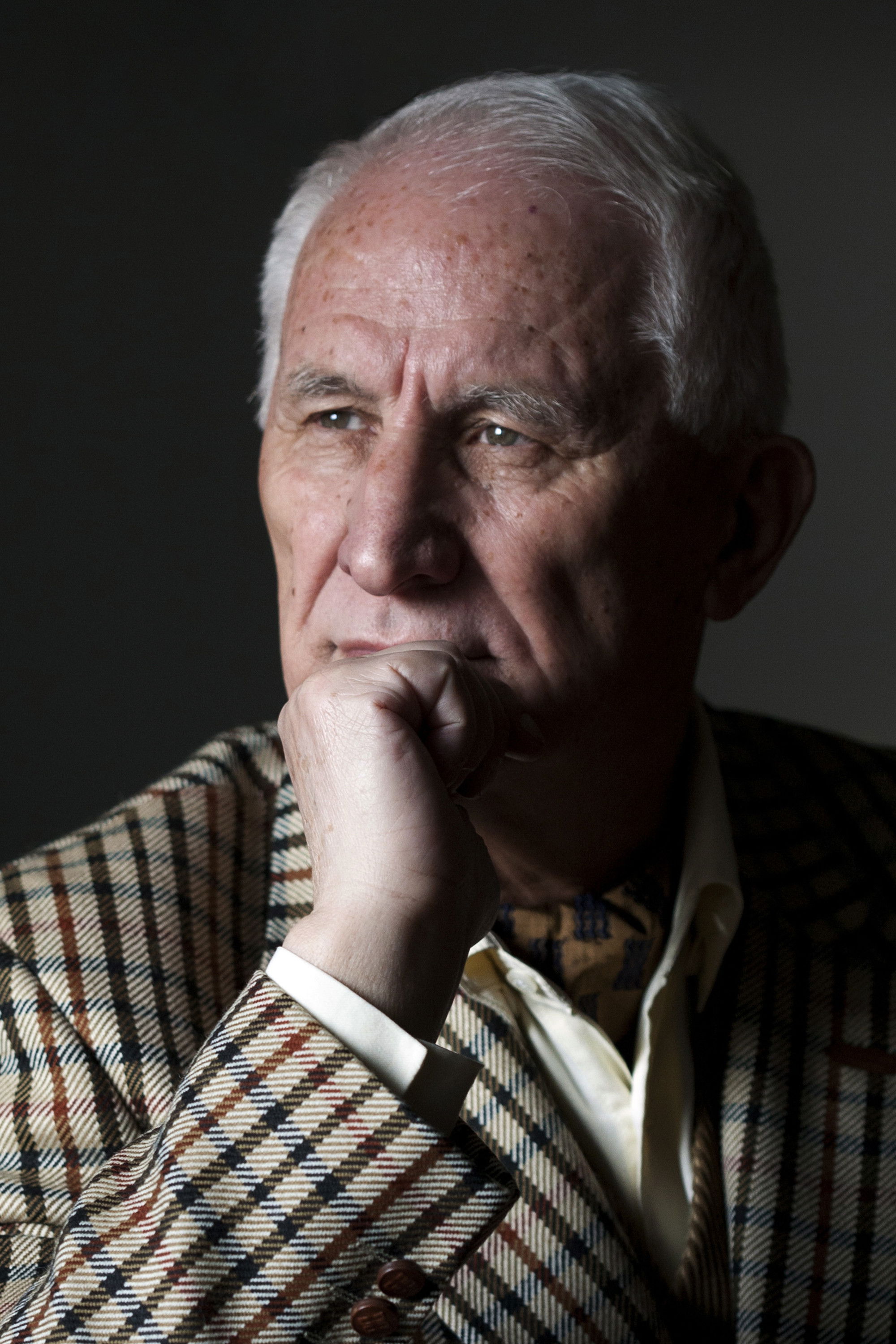 Matija Bećković backdrop