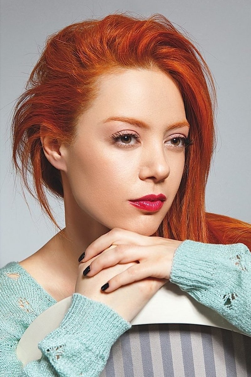 Ada Livitsanou backdrop