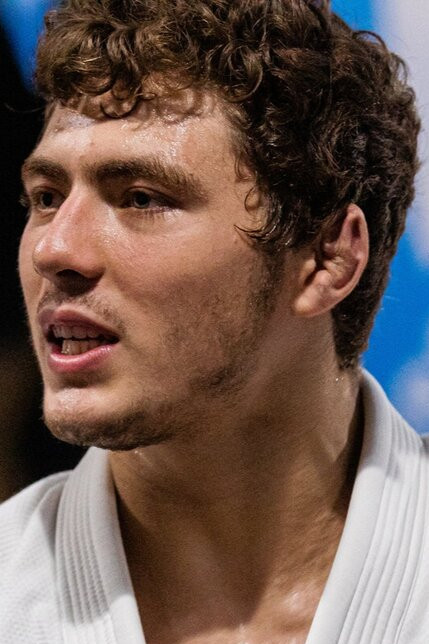 Roberto Jimenez backdrop