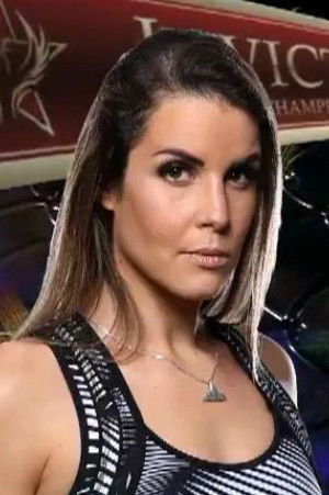 Barbara Acioly backdrop