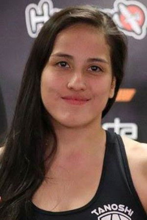 Kinberly Novaes backdrop