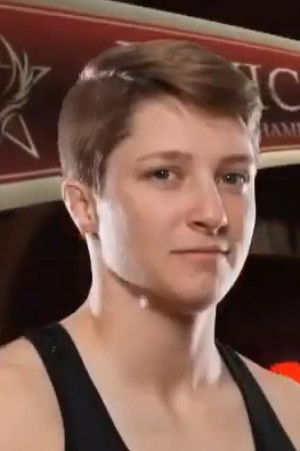 Kendal Holowell backdrop