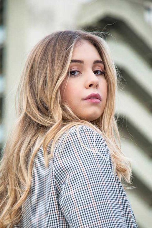 Giorgia Boni backdrop