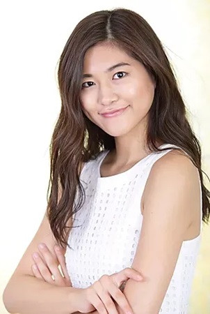 Alisa Yonemori backdrop