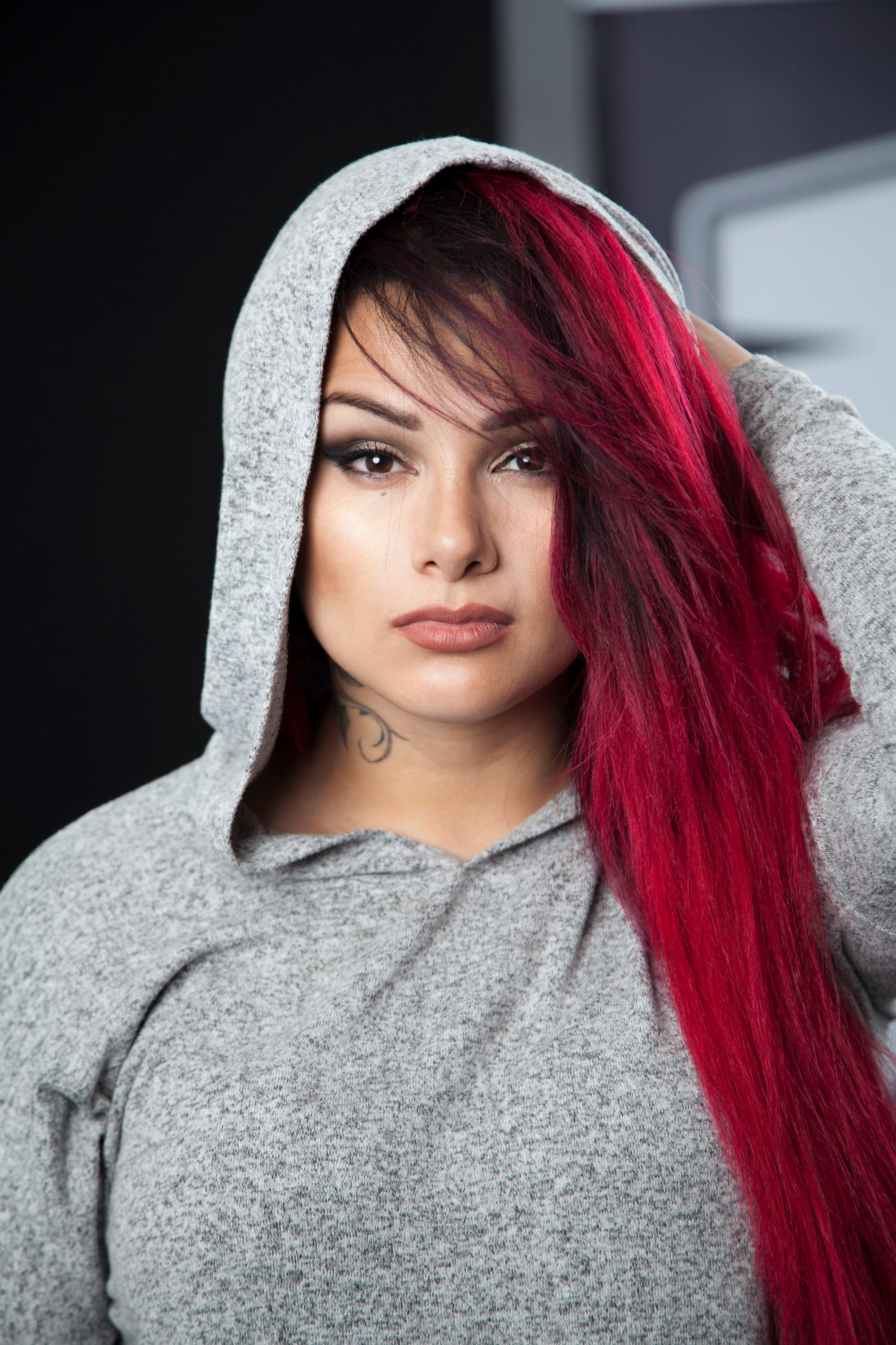 Snow Tha Product backdrop