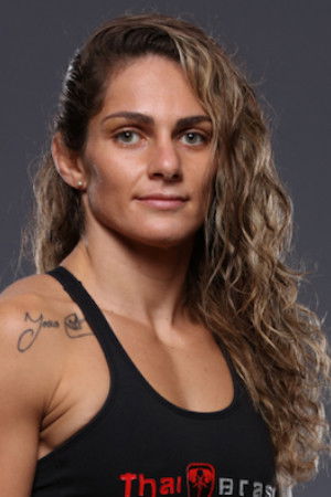 Daiana Torquato backdrop