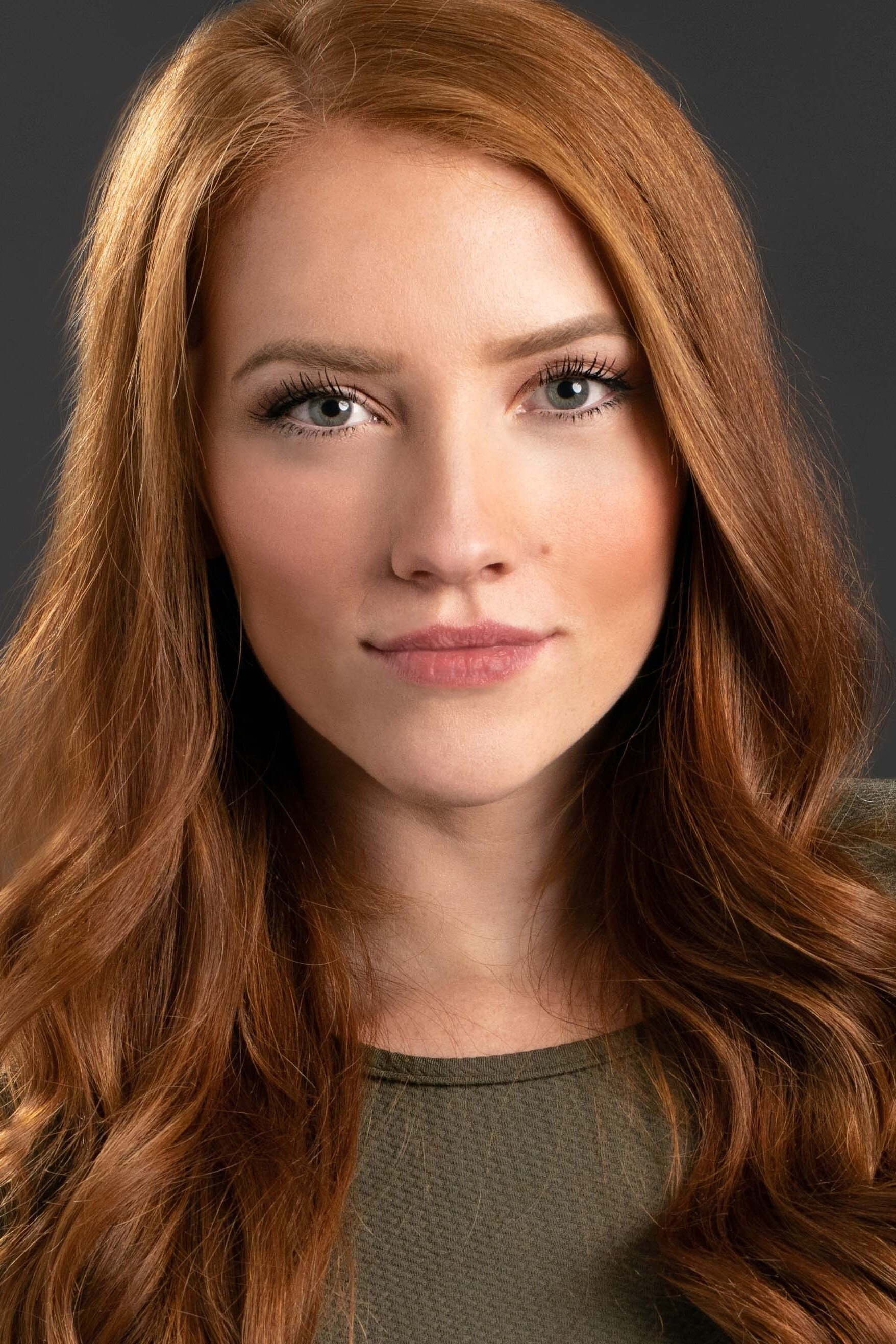 Mikayla Iverson backdrop