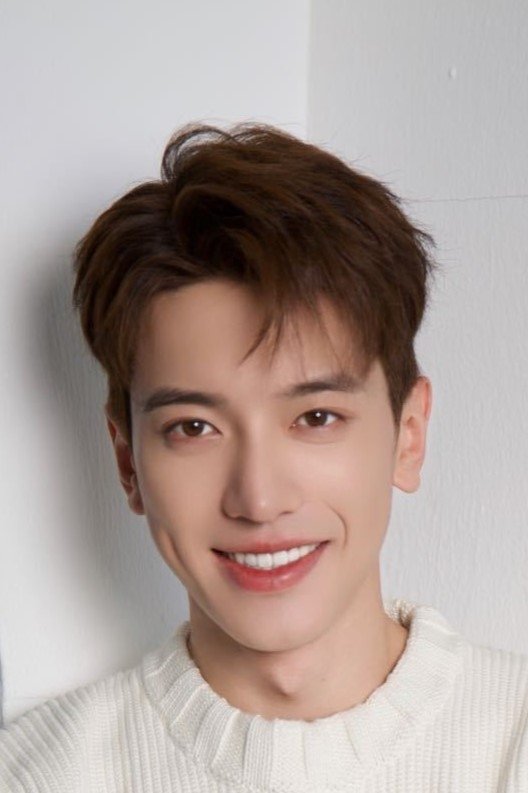 Wanyan Luorong backdrop