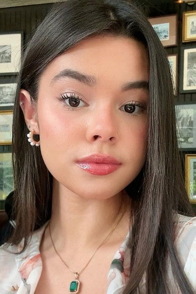 Maria Theodore backdrop