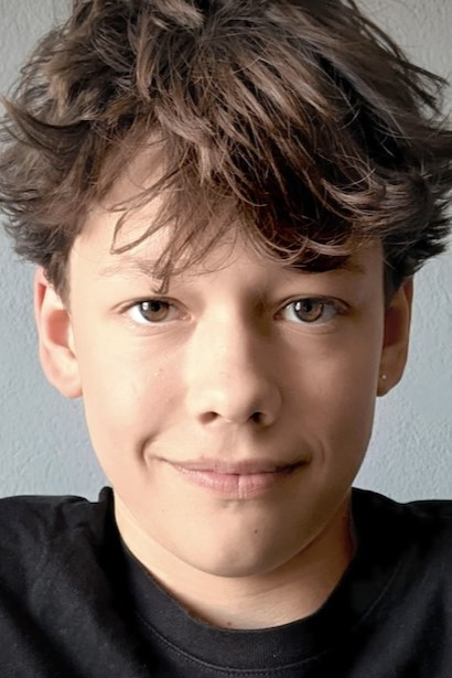 Wanja Valentin Kube backdrop