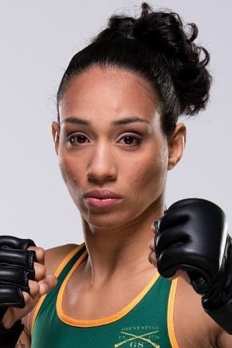 Taila Santos backdrop