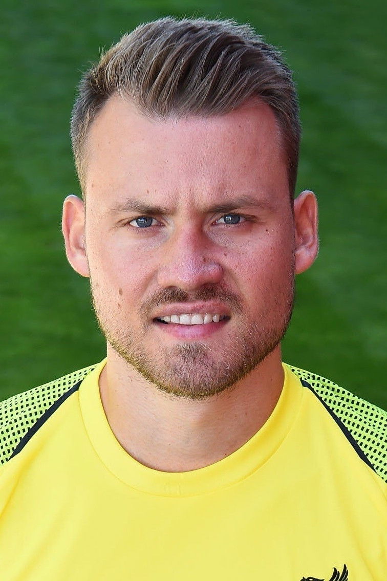 Simon Mignolet backdrop