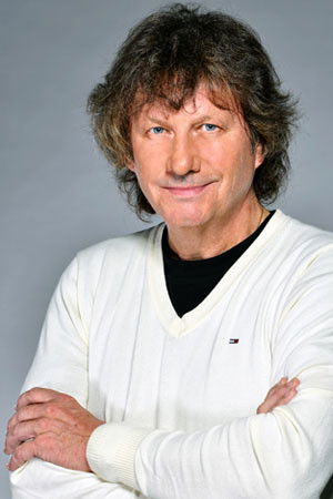 Stanislav Hložek backdrop