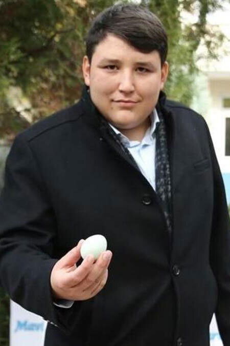 Mehmet Aydın backdrop