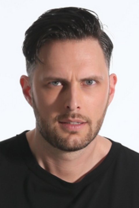 Ivan Perić backdrop