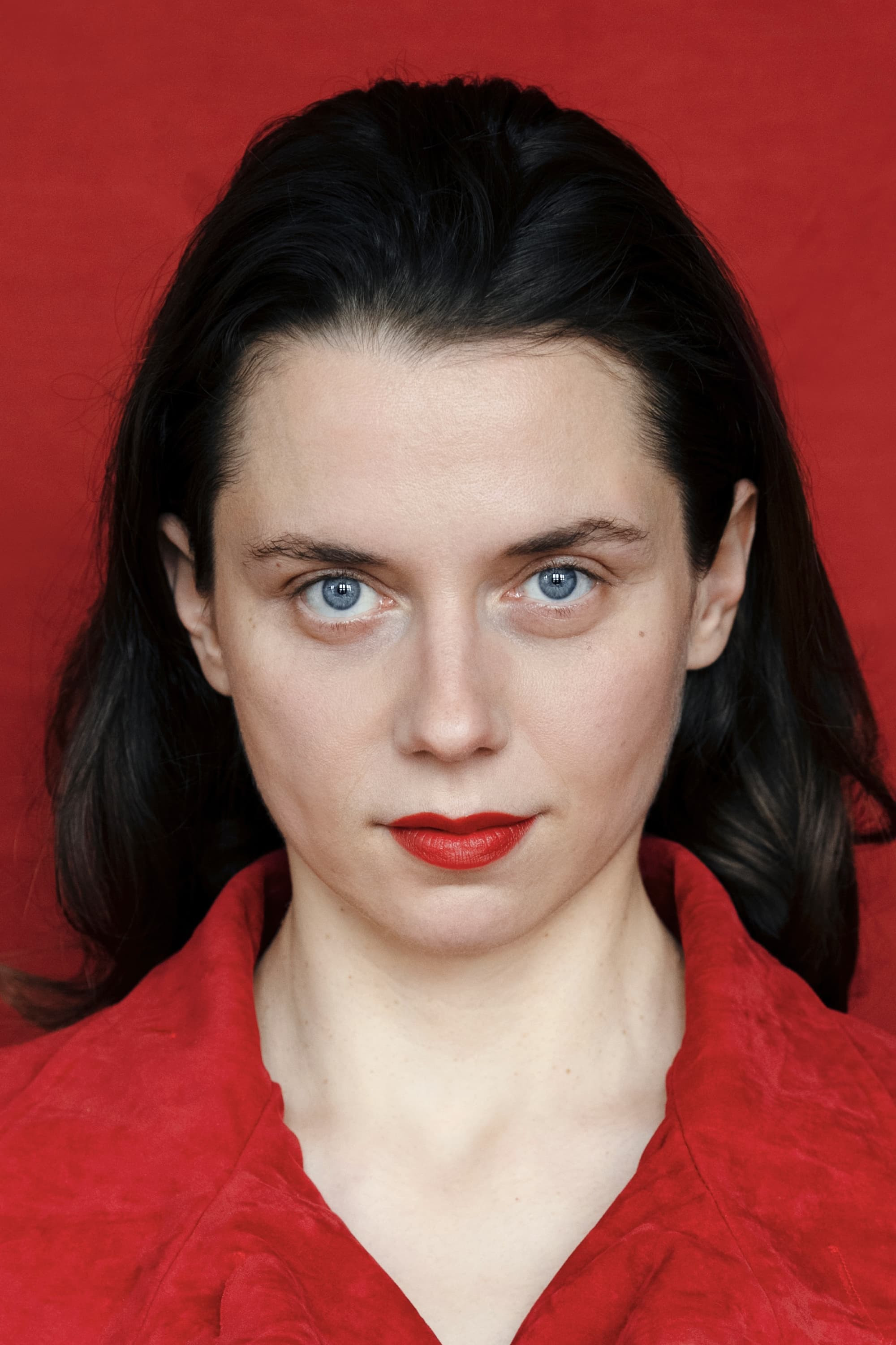 Nina-Maria Wyss backdrop