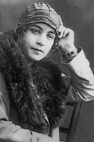 Vera Orlova backdrop