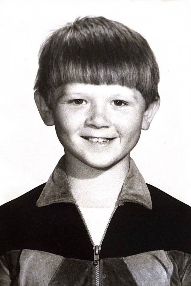 Aleksandr Dobrikov backdrop