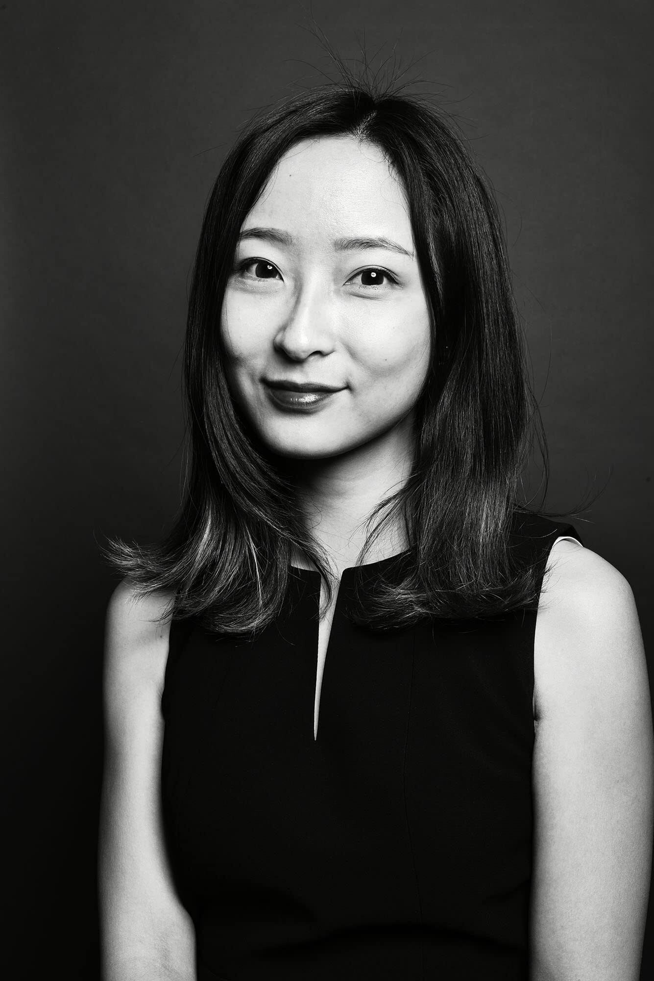 Shicong Zhu backdrop