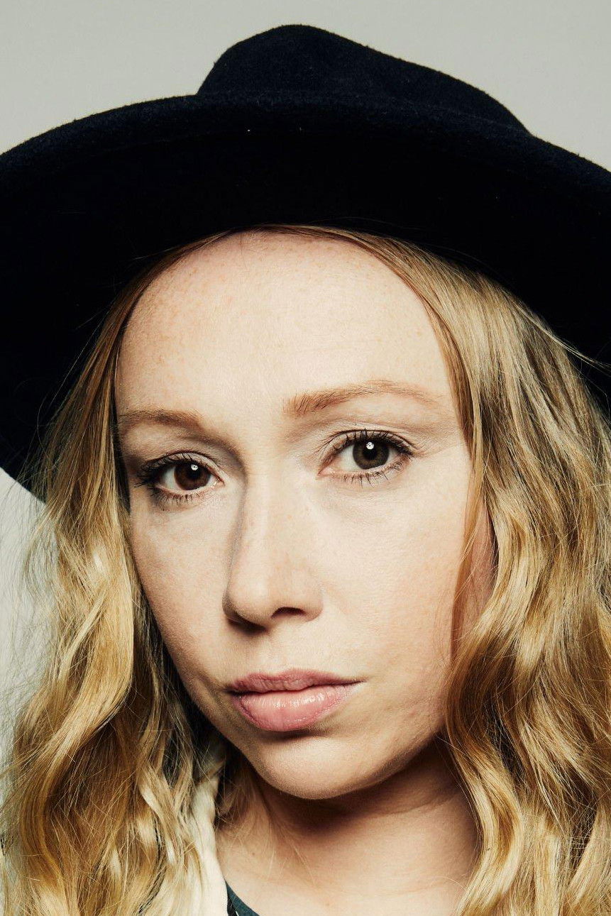 Heidi Juliana Gauriloff backdrop