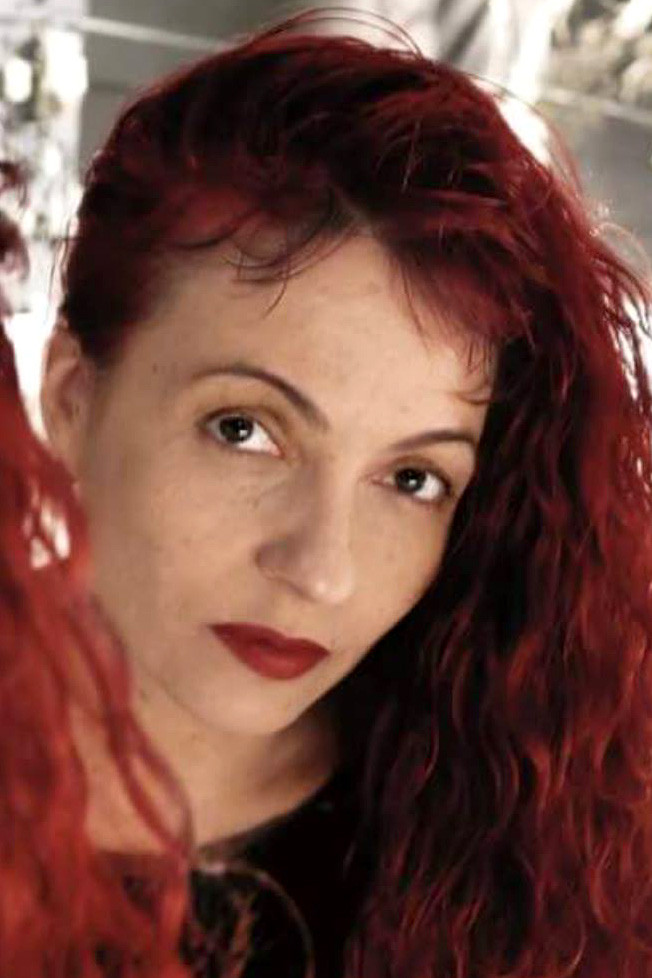 Frosso Litra backdrop