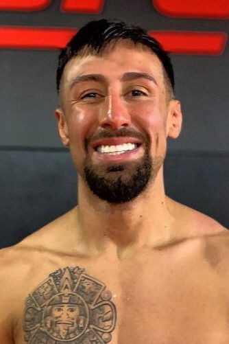 Chris Gutiérrez backdrop