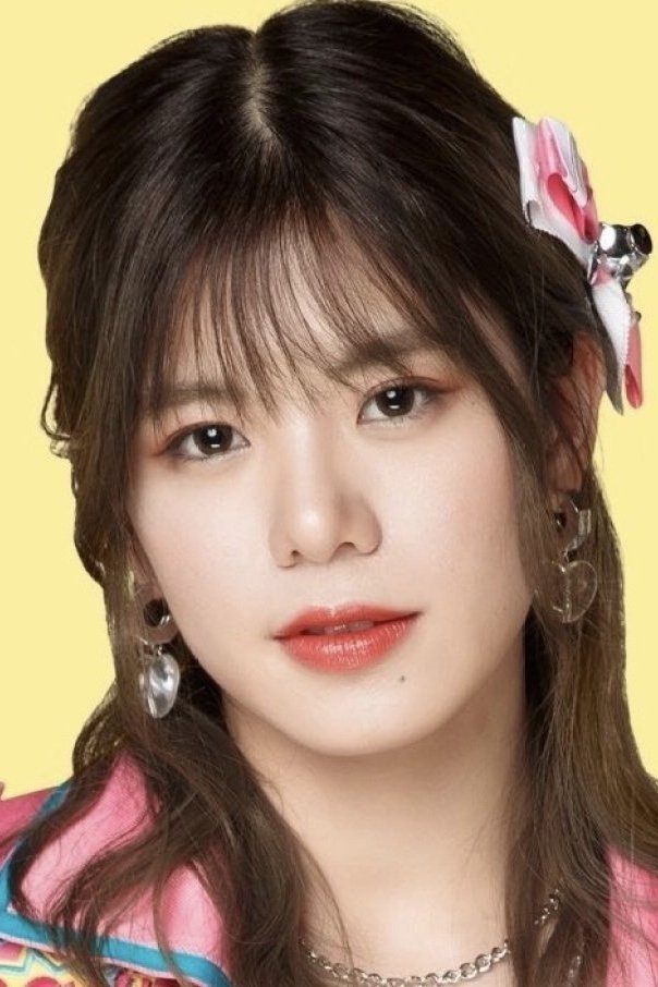 Weeraya Zhang backdrop