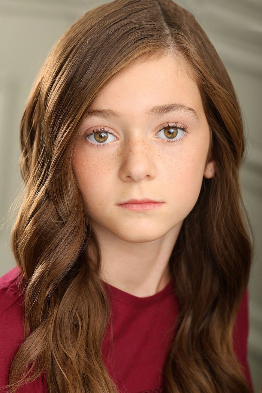 Hannah Aniela backdrop