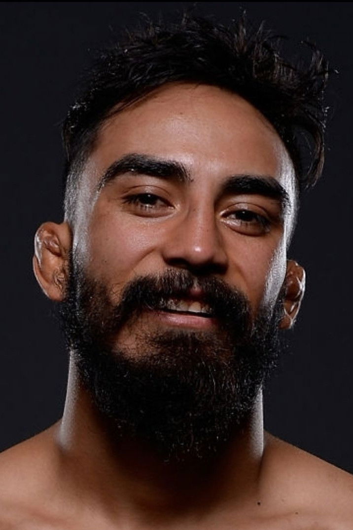 José Alberto Quiñónez backdrop