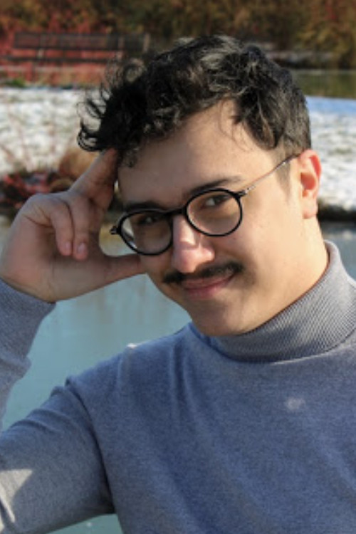 Yannis Perrier-Gustin backdrop