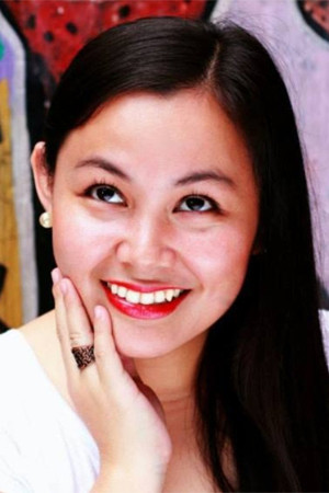 Sang Pascual backdrop