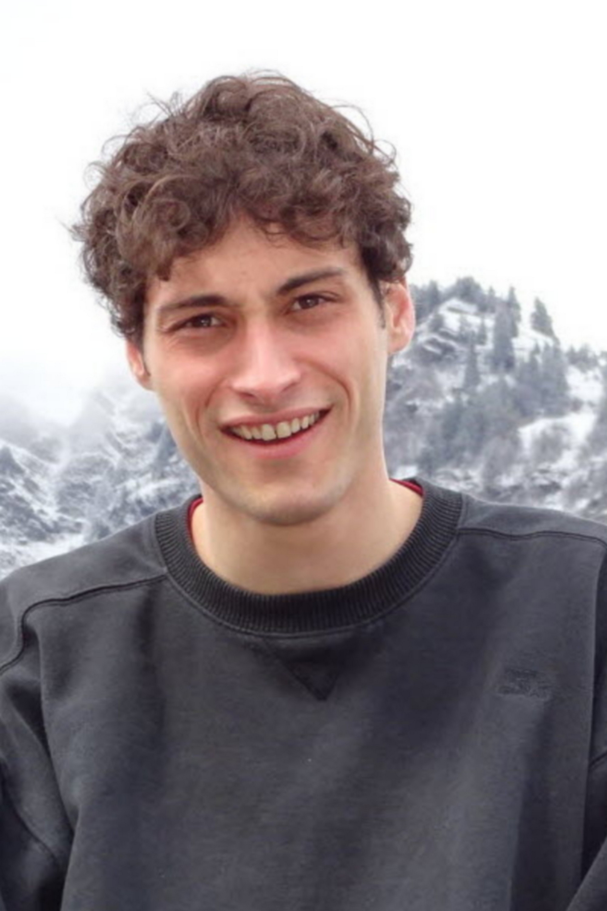 Ludovic Charles backdrop