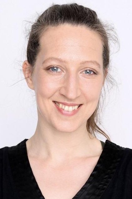 Zuza Tehanu → Zuzë Tehanu backdrop