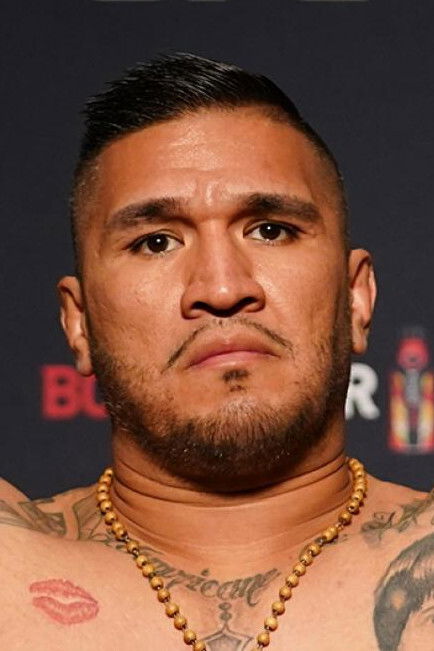 Isaac Villanueva backdrop