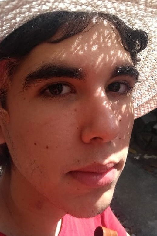 Bruno Madeira backdrop