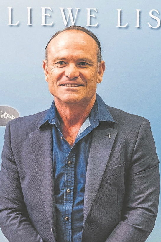 Altus Schreuder backdrop