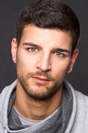 Ahmed Younoussi backdrop