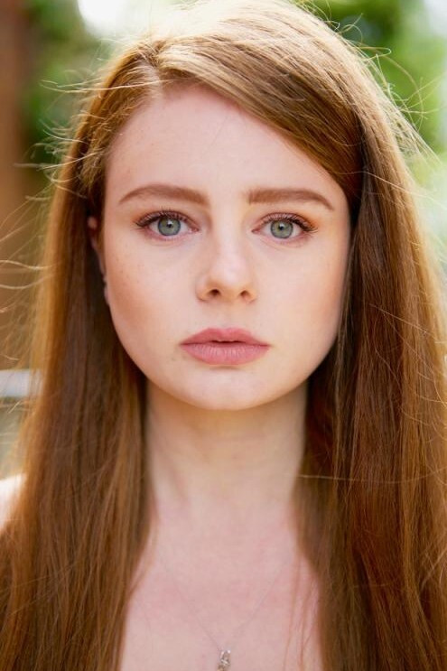 Hannah Laresa Smith backdrop