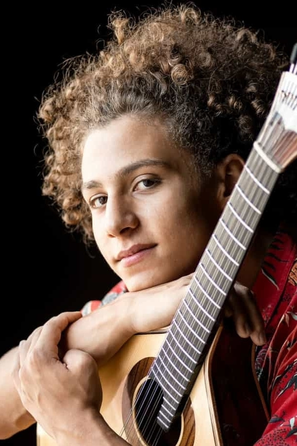 Gaspar Varela backdrop