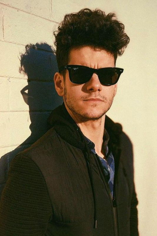 Paraskevas Mourikis backdrop