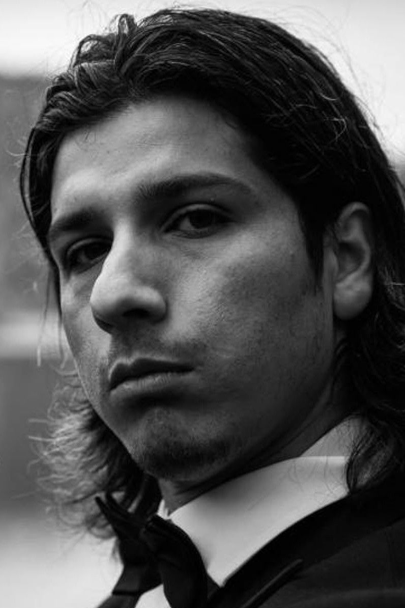 Shokat Harjo backdrop