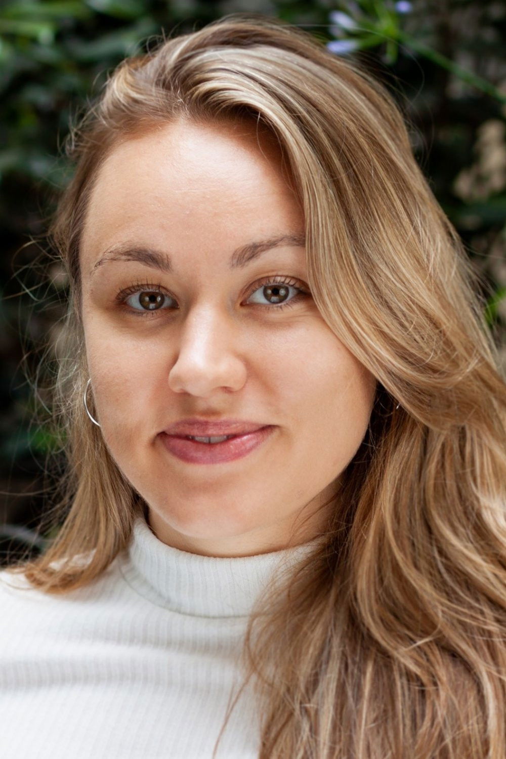 Sofiia Elvilde backdrop