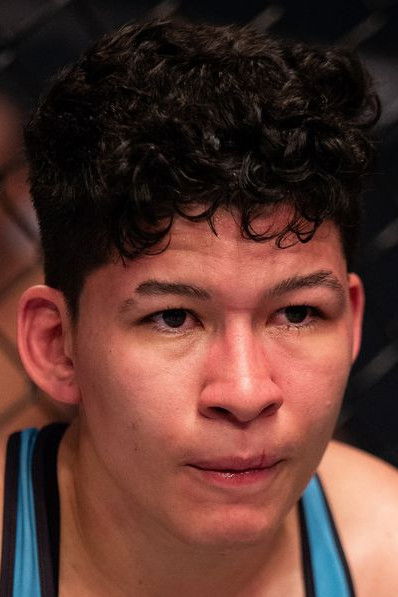 Larissa Pacheco backdrop