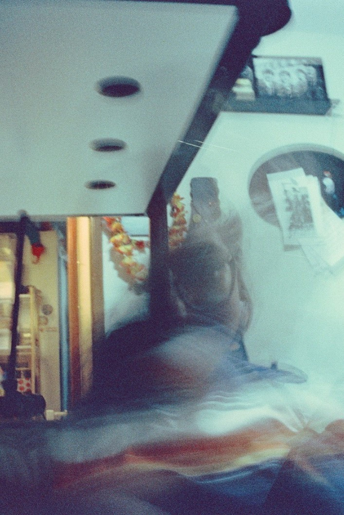 Victoria de Castro backdrop