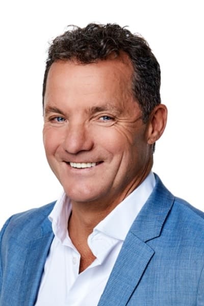 John de Bever backdrop