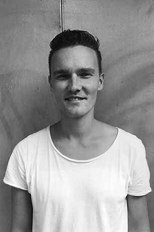 Victor Sebastian Dilling backdrop