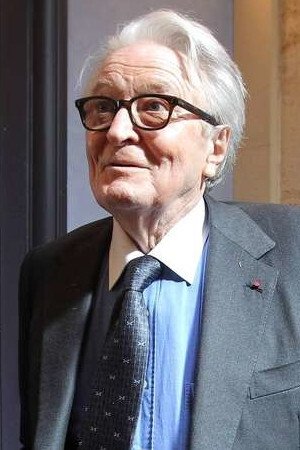 Roland Dumas backdrop