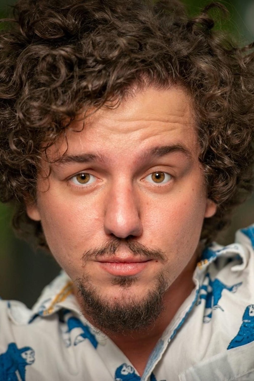 Steven Vlahos backdrop