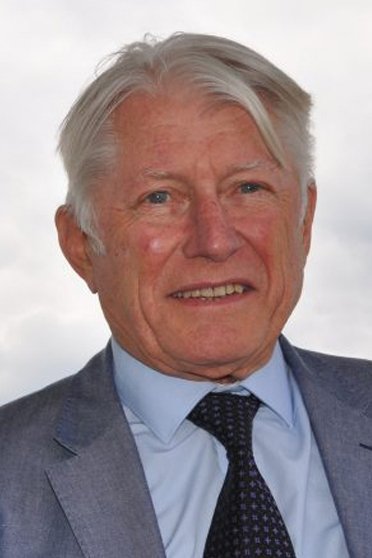 Jean-Louis Chatelain backdrop