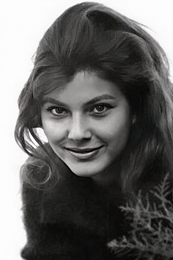 Claudia Mori backdrop